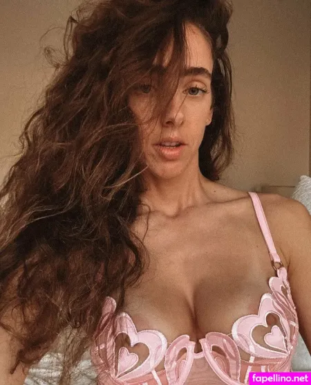 Littlebitoflottie 6 OnlyFans Thumbnail #FC25C79LOL