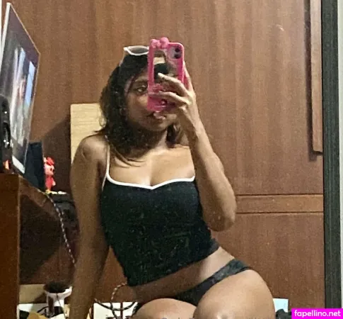 Littlebrownthot OnlyFans Thumbnail #GFnpMFCviY