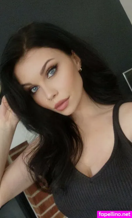 Littlebug96 Poutygirl96 OnlyFans Thumbnail #q0Fde3iPPD