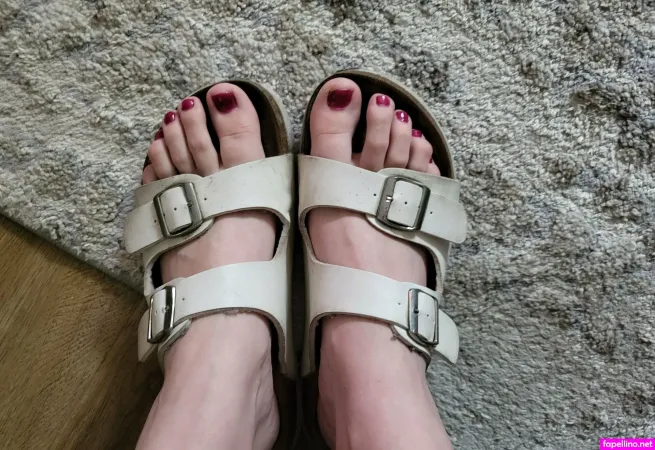 Littlecapricorn OnlyFans Thumbnail #FRlhF1It0B