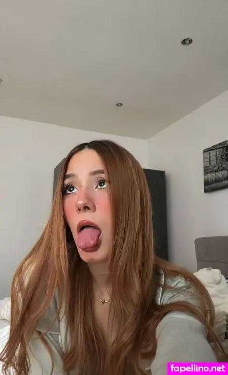 Littlechloe Oficial OnlyFans Thumbnail #47UPRlOygr