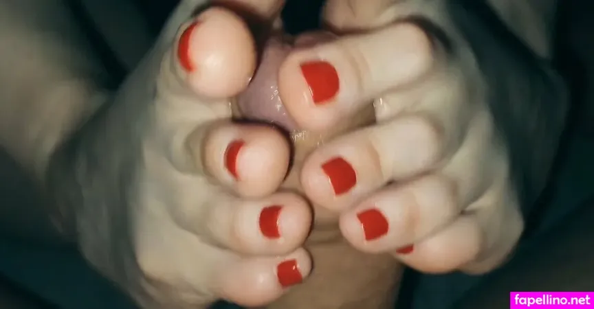 Littleclara1 OnlyFans Thumbnail #FGM3rU0EkH