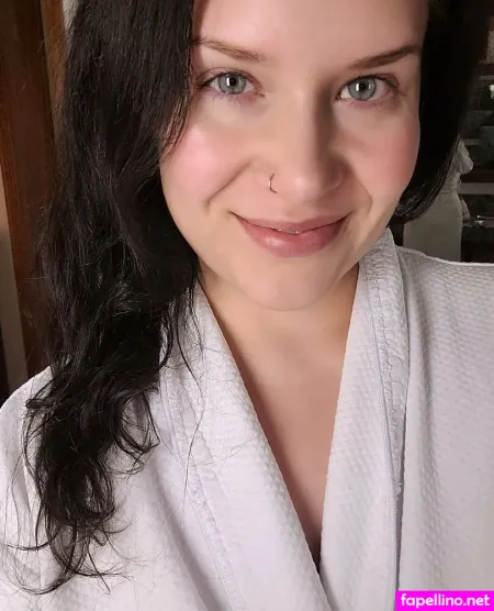 Littlecloverwhispers OnlyFans Thumbnail #gfExKSkE4t