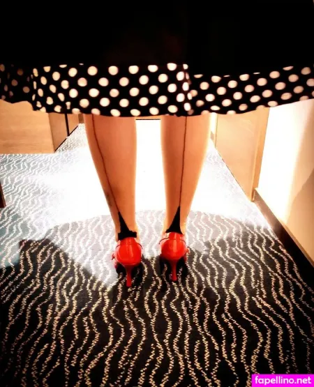 Littlecupcake1 OnlyFans Thumbnail #0T4FgXXAky