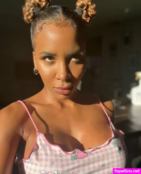 Littledemi OnlyFans Thumbnail #cTYK33wCYp