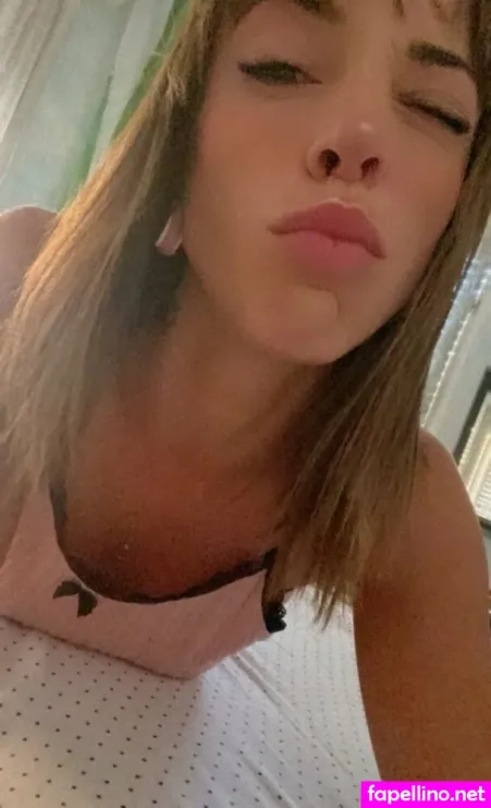 Littledreamer97 OnlyFans Thumbnail #2bqpN9P0Vw