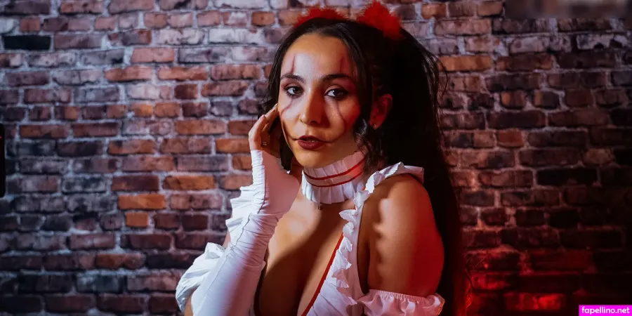 Littlee33 Emily Hill OnlyFans Thumbnail #VPZZCQGyad