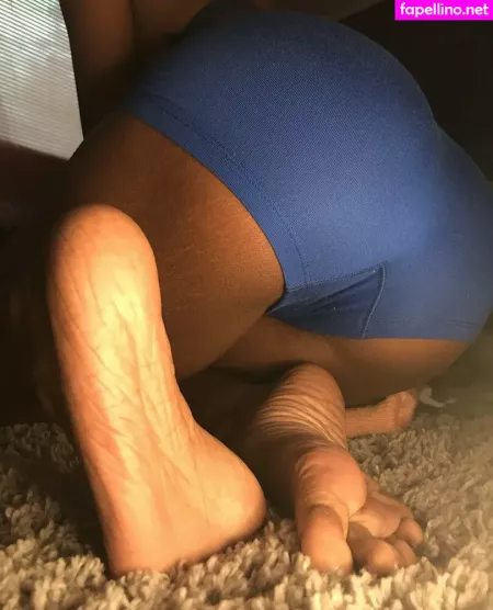 Littleebonyfeet OnlyFans Thumbnail #E0CCZKJt0I