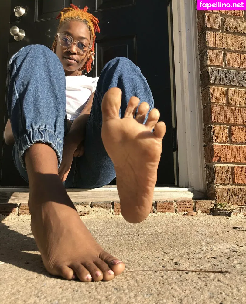 littleebonyfeet, prettyfeetpicsx Nude Leaked OnlyFans Photo #XXd6wgEttT