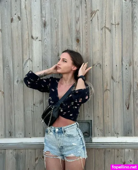 Littleecutee OnlyFans Thumbnail #aFO3UYQcPx