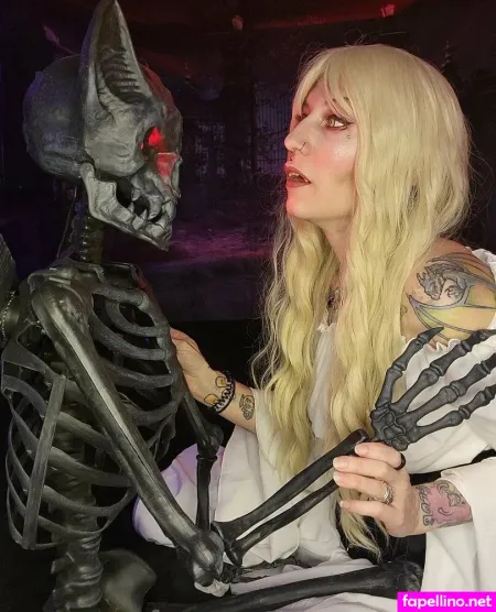 Littlegreenbatz OnlyFans Thumbnail #Jga9xtEFJV