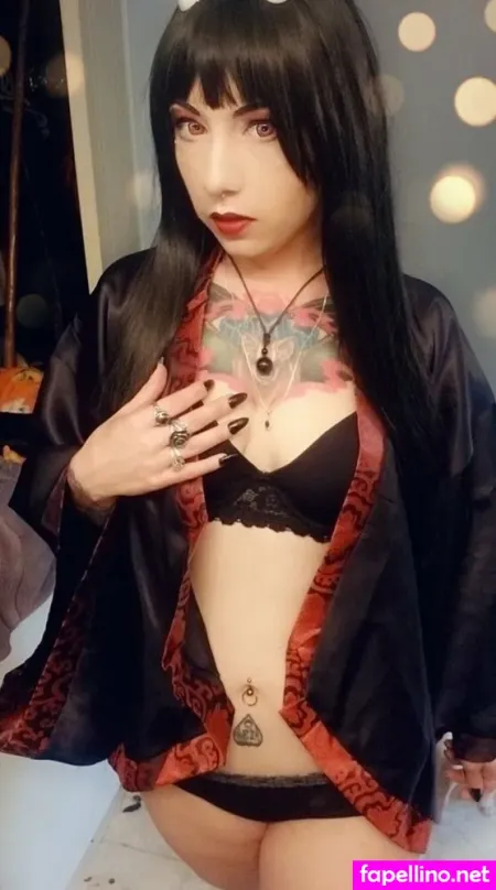 Littlegreenbatz OnlyFans Thumbnail #nVW2RflZae