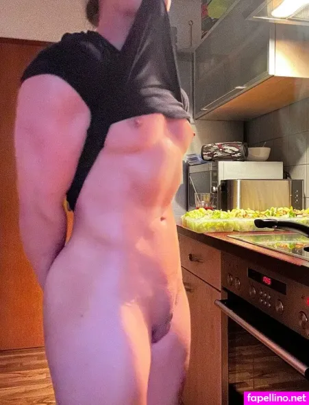 Littlehercules001051 OnlyFans Thumbnail #7vAKRIOkLb