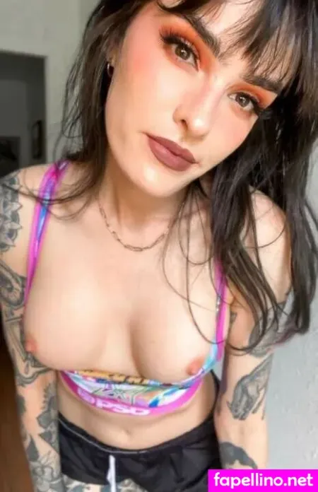 Littlehollybeth 1 OnlyFans Thumbnail #3irJoRM79j