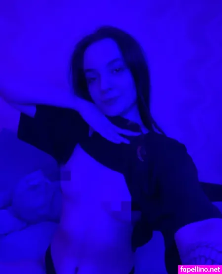 Littlehotvicky OnlyFans Thumbnail #6tsyW4XD9t