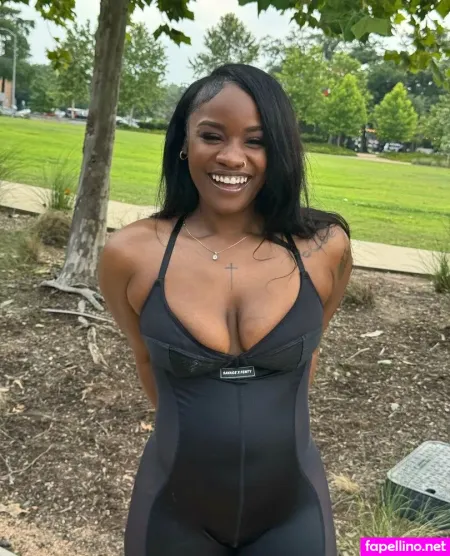 Littlelaya OnlyFans Thumbnail #2c6qJ7oPrW