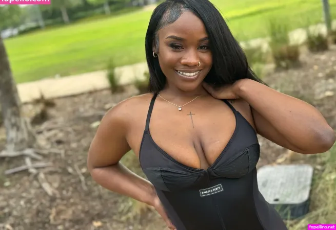 Littlelaya OnlyFans Thumbnail #2j6NpkyQ7z