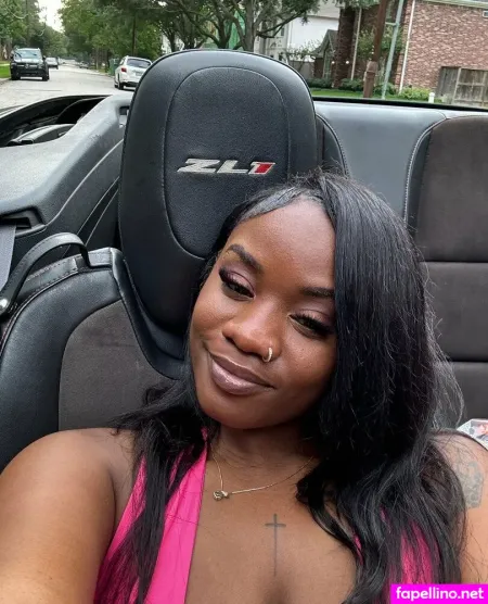 Littlelaya OnlyFans Thumbnail #Q2ZitYBOl6