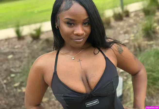 Littlelaya OnlyFans Thumbnail #V5ZgzVCSps