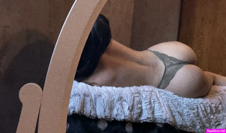 Littlelinaa OnlyFans Thumbnail #BdNGGEdpeZ