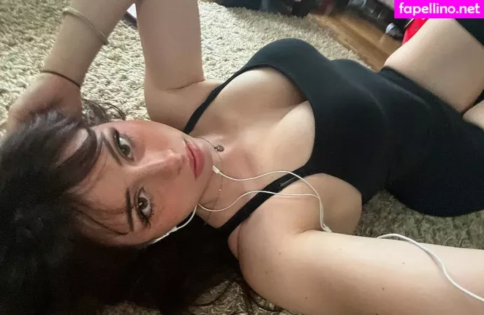 Littlelivbug OnlyFans Thumbnail #Iwm1eARTat