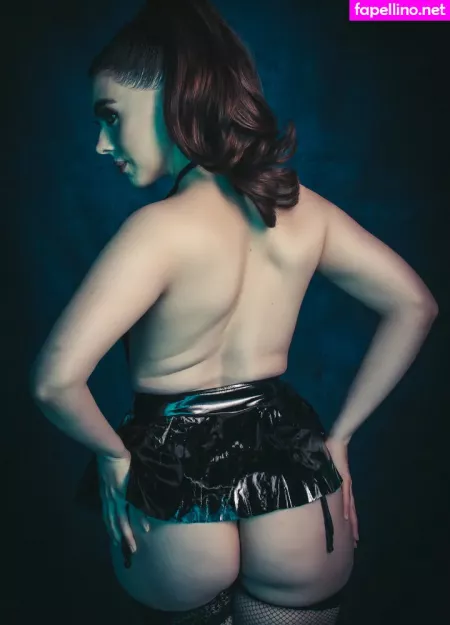 Littlemissfox OnlyFans Thumbnail #lGxKXFic47