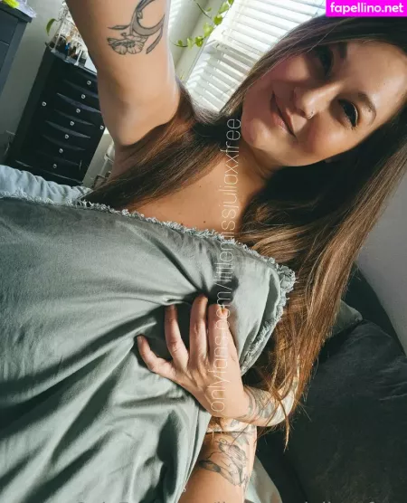Littlemissjuliaxxfree OnlyFans Thumbnail #WslnVAyHjk