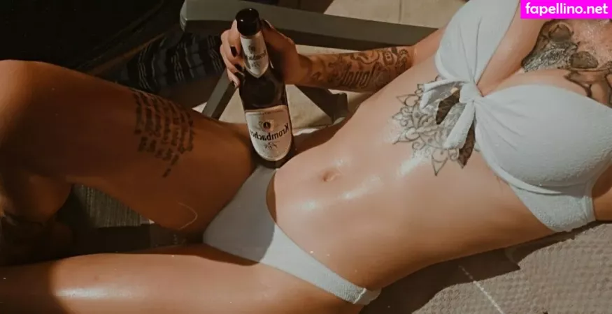 Littlemissnaughtytw OnlyFans Thumbnail #w6ynnj2YLL