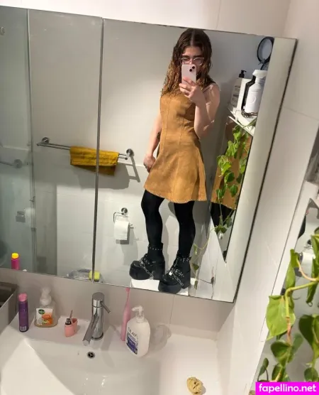 Littlemissserenitylust OnlyFans Thumbnail #YDpZ1MmjDU