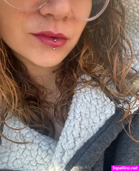 Littlemissserenitylust OnlyFans Thumbnail #y7G4mgPZB7