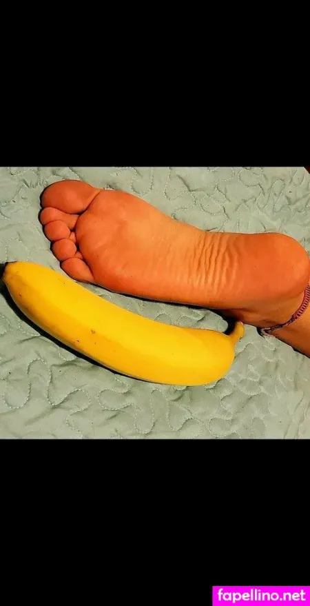Littlemisssize5 OnlyFans Thumbnail #2NoGlvw8Mf
