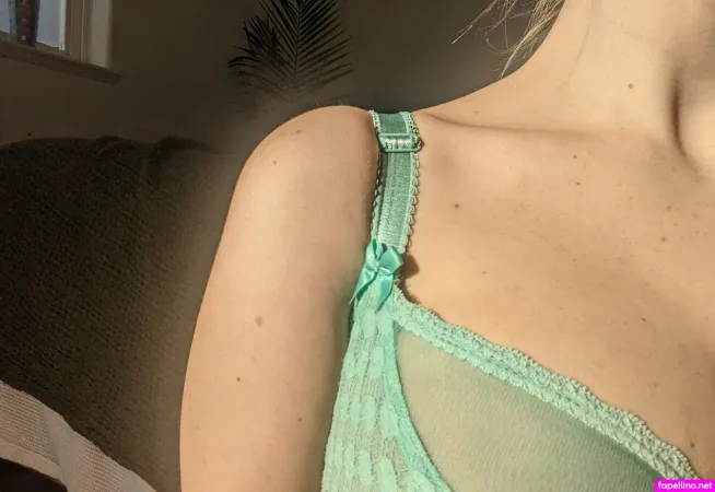 Littlemisszoe OnlyFans Thumbnail #hK4tWWht9m