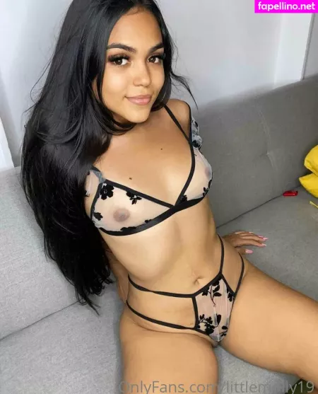 Littlemolly19 OnlyFans Thumbnail #GZJt43h0w6
