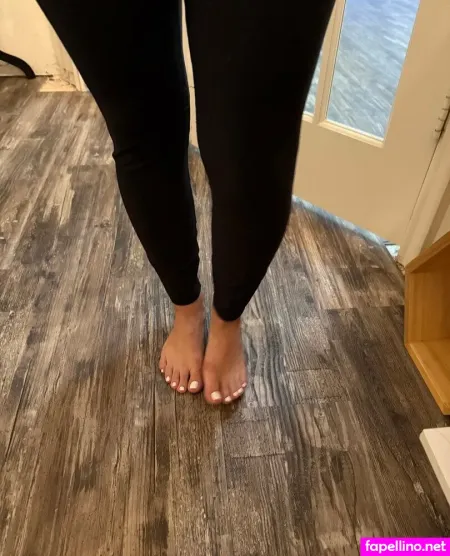 Littlemrsmissy OnlyFans Thumbnail #QLFDx6Aq1m