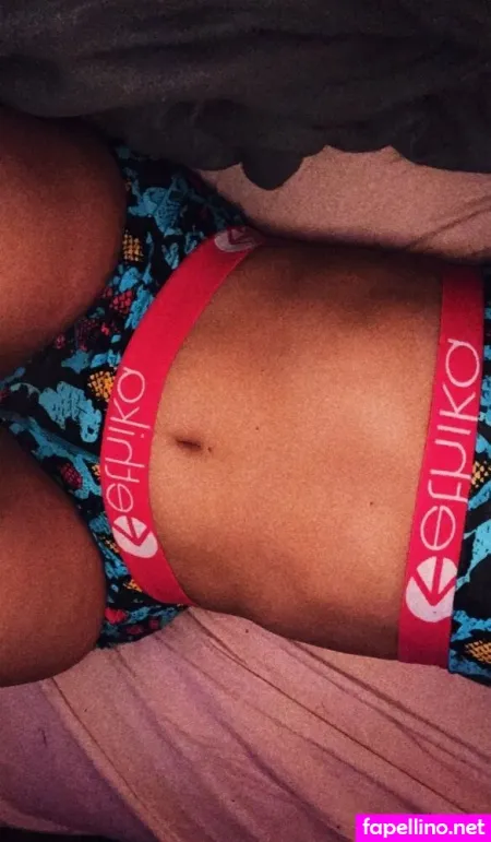 Littlemsboo OnlyFans Thumbnail #jUu41OwwtS