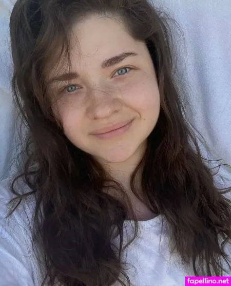 Littleprincessnatalie OnlyFans Thumbnail #KbUxQE7MfM