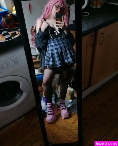 Littlered Rubyfree OnlyFans Thumbnail #yHTkcIBeNI