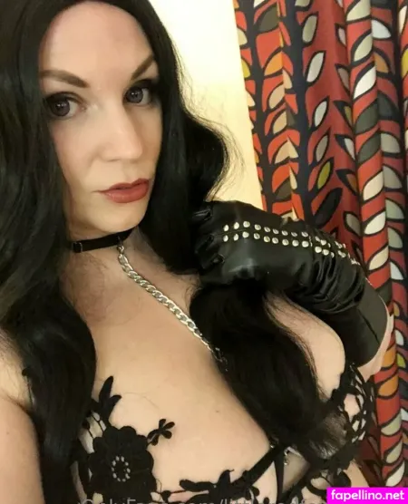 Littleredfox OnlyFans Thumbnail #0m9y6detDq
