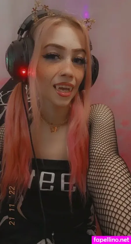 Littleredridingsakura OnlyFans Thumbnail #fReNAZ9Bo0