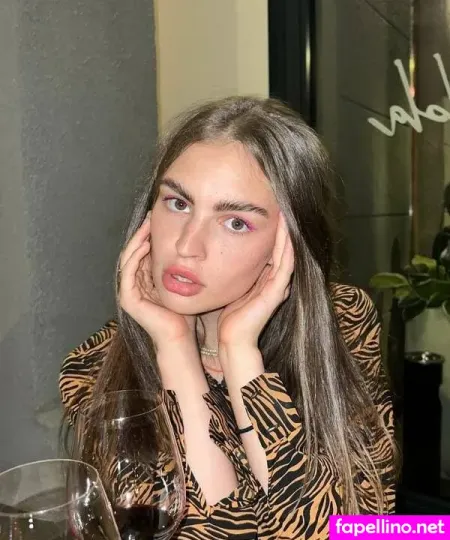 Littleroxy OnlyFans Thumbnail #hTipq4qd49