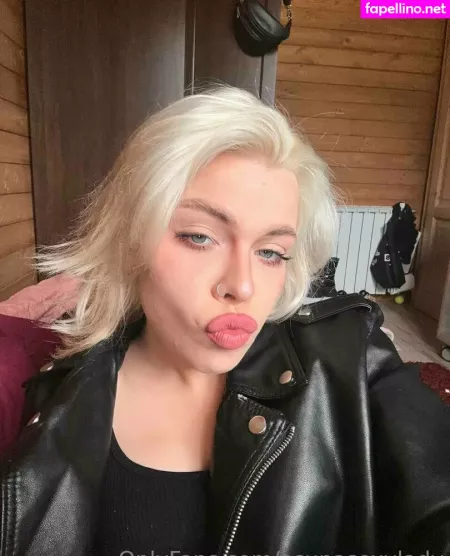 Littlesabrina OnlyFans Thumbnail #IA639Hp8OF