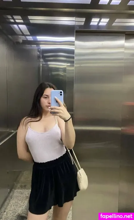 Littlesecrettt1 OnlyFans Thumbnail #1jUyQ42X5f