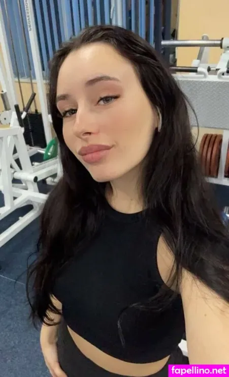 Littlesecrettt1 OnlyFans Thumbnail #9gK68vdWvV