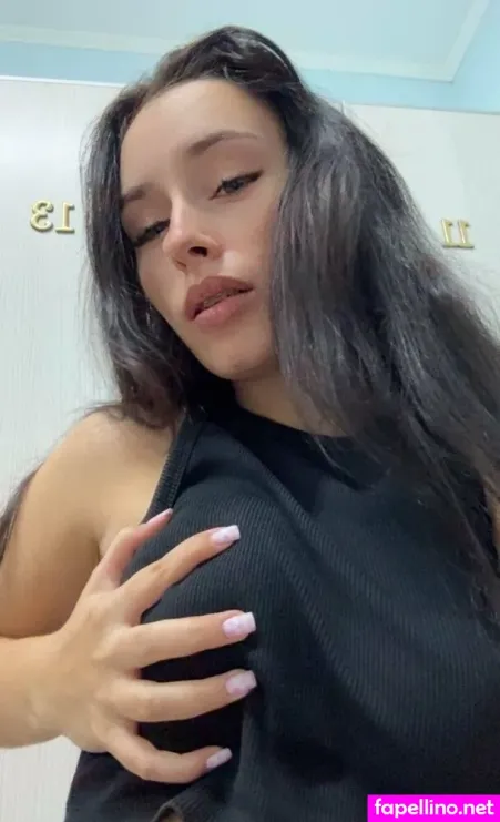 Littlesecrettt1 OnlyFans Thumbnail #VvRF0AM2jN