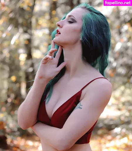 Littlesiha OnlyFans Thumbnail #V0SbgePYll