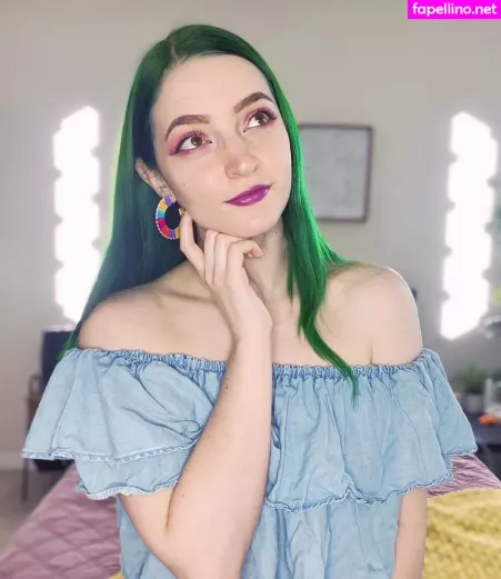 Littlesiha OnlyFans Thumbnail #WHopWRa1Xc