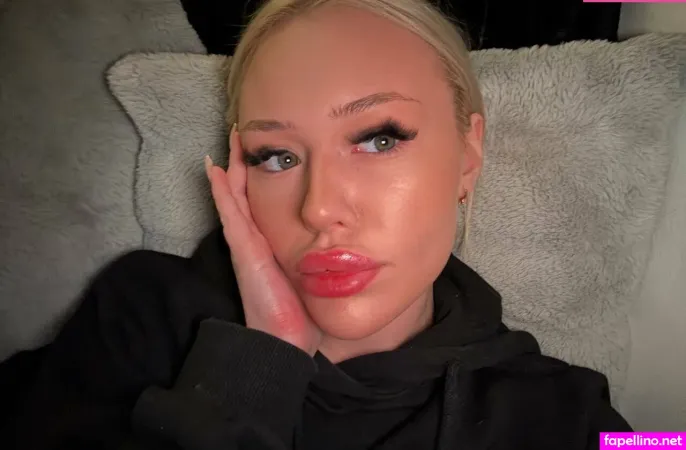 Littlestasia OnlyFans Thumbnail #4EHBIrOSkZ