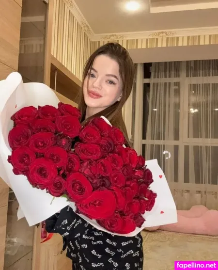 Littleteenvika OnlyFans Thumbnail #4kfKrmPMDU