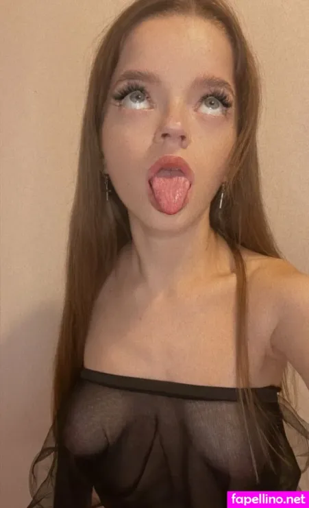 Littleteenvika OnlyFans Thumbnail #bqz3QadZ2o