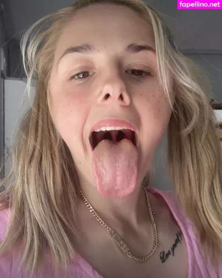 Littletreasure44 OnlyFans Thumbnail #OzYK0VYg1M